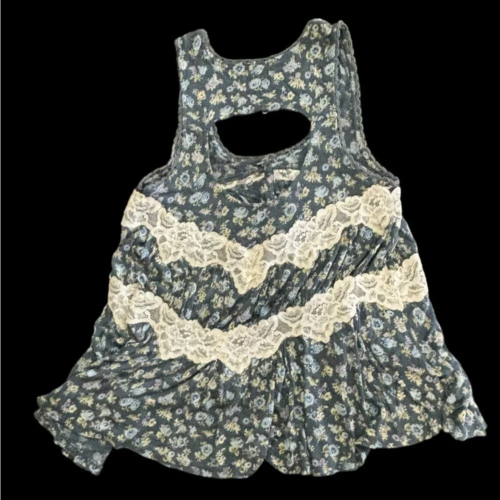 Free People floral  top size XS